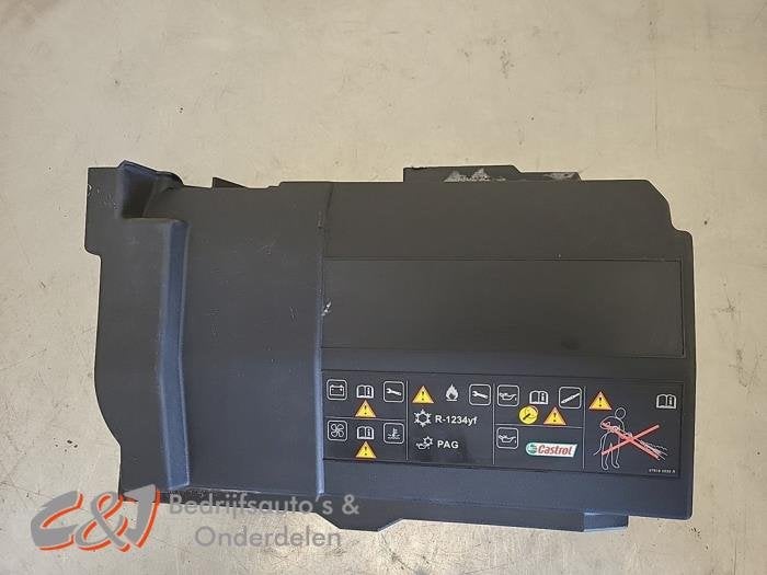 Accu afdekkap van een Renault Trafic, Gebruikt, -, Renault, -