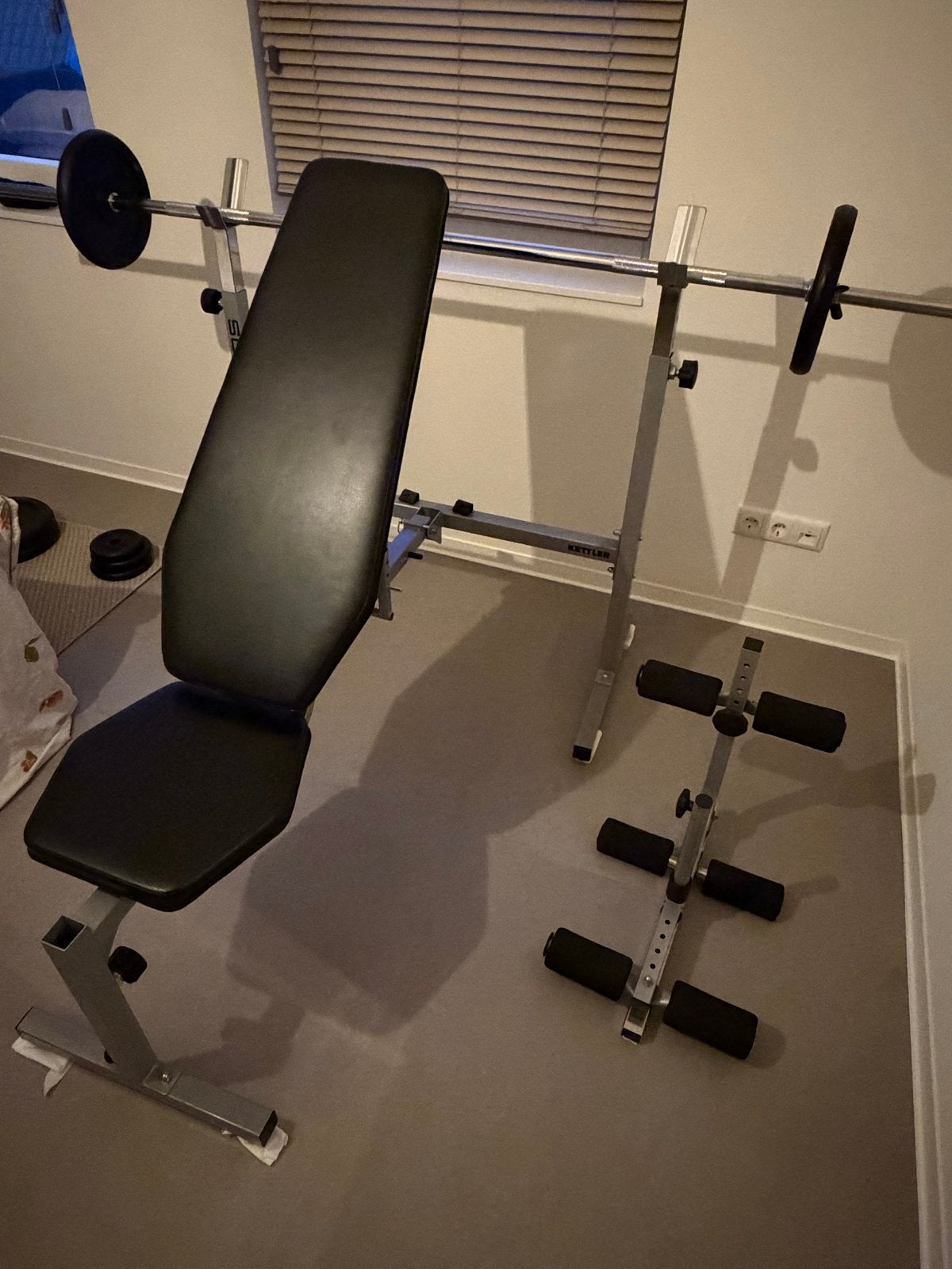 Kettler fitness met halter, bank en gewichten, Gebruikt, Krachtstation, Armen, Ophalen of Verzenden