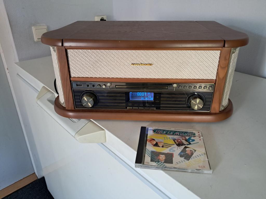 Retro radio cd platenspeler, Audio, Tv en Foto, Radio's, Ophalen