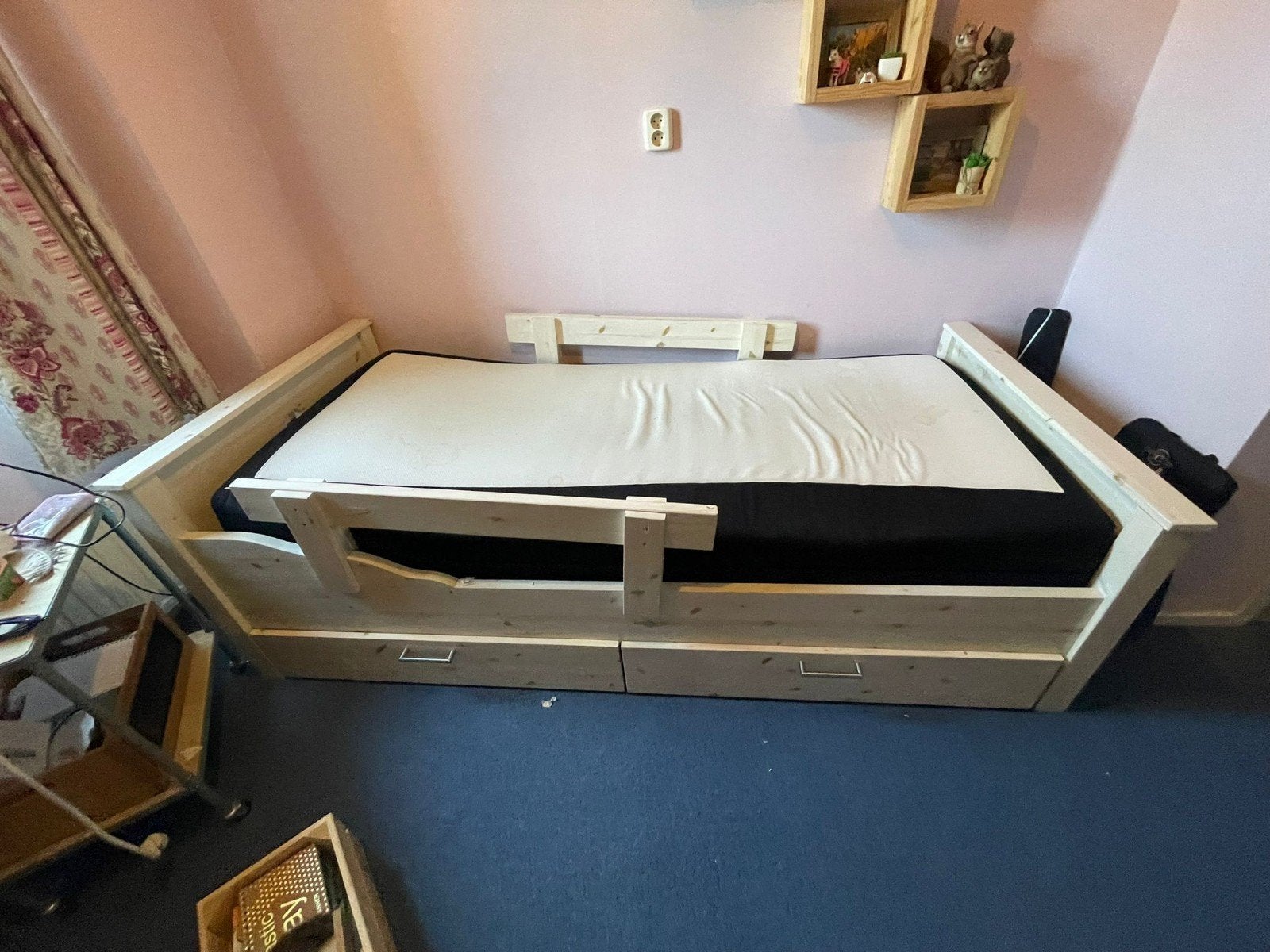 Eenpersoonsbed met lades en verstelbare lattenbodem, Ophalen, 90 cm, 200 cm, Hout