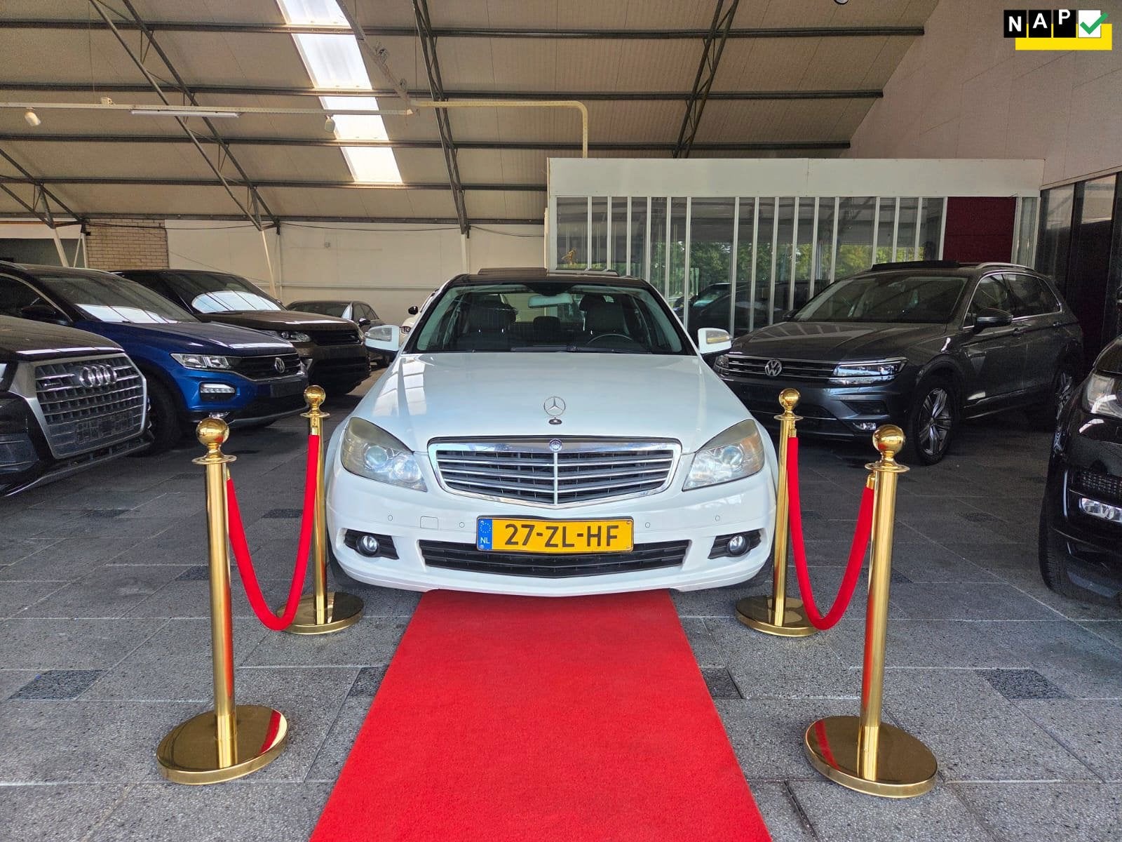 Mercedes-Benz C-klasse AMG 220 CDI AUTOMAAT + PANORAMA !, Auto's, Automaat, 4 cilinders, 1505 kg, Origineel Nederlands