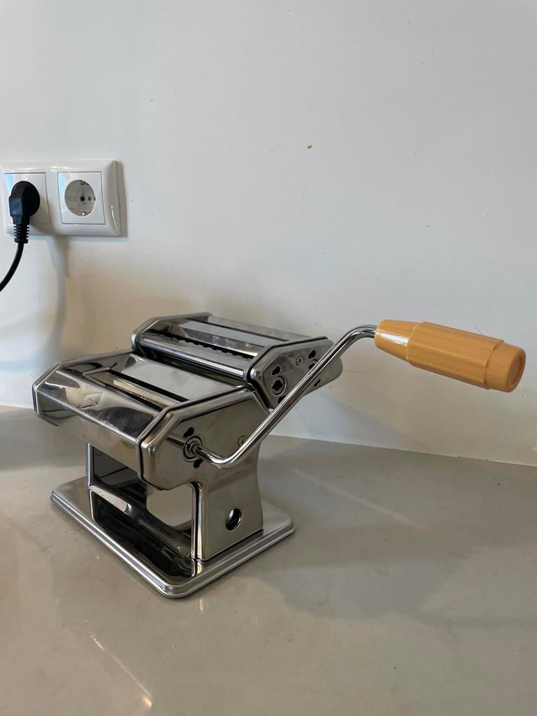 Inno Cuisino Pastamachine - Ongebruikt, Zilver, Ophalen of Verzenden, Zo goed als nieuw, Metaal