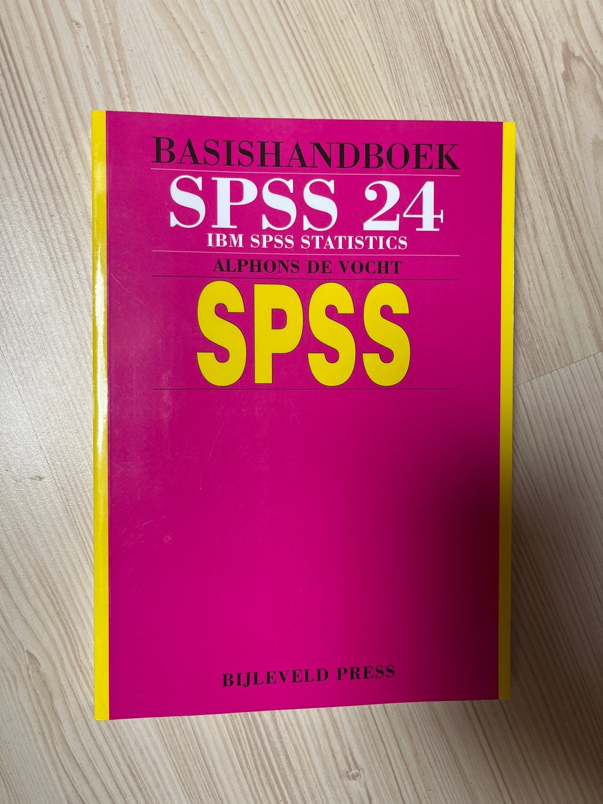 Basishandboek SPSS 24 - IBM SPSS Statistics, Ophalen of Verzenden, Gamma, Zo goed als nieuw, HBO