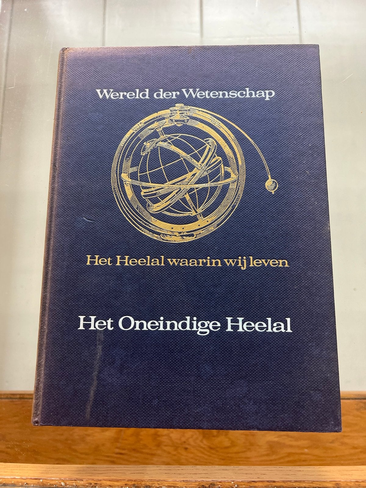 Wereld der Wetenschap: Het Oneindige Heelal, Boeken, Wetenschap, Ophalen of Verzenden, Gelezen, Natuurwetenschap