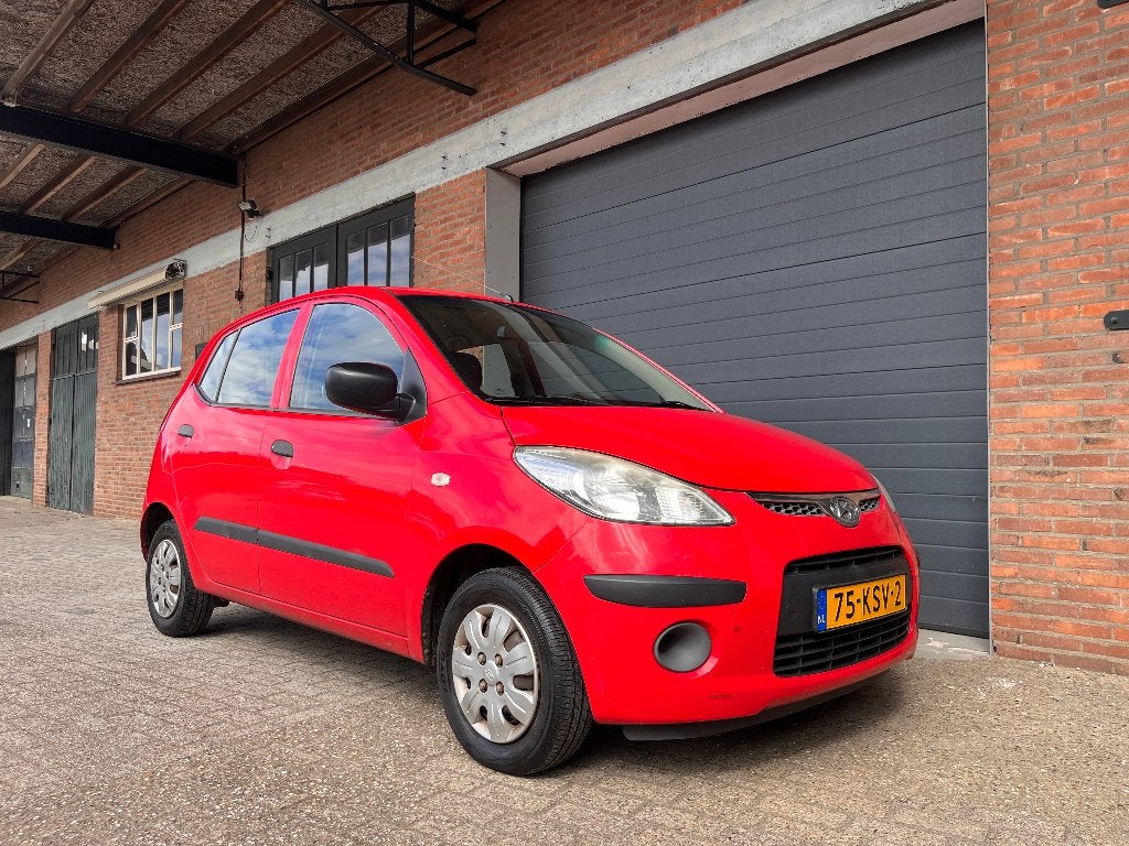 Hyundai i10 1.1 CRUISE - 2 e EIGENAAR, Auto's, Hyundai, Voorwielaandrijving, 31 €/maand, 4 cilinders, 400 kg