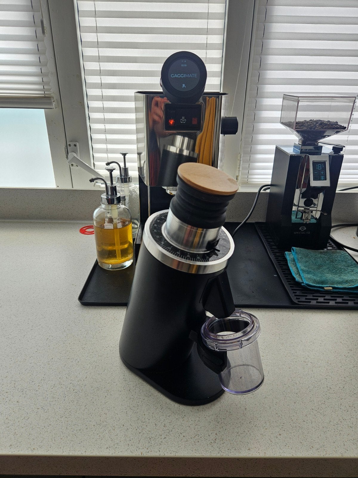 G- Iota DF54 Bonenmaler, Ophalen of Verzenden, Zo goed als nieuw, Koffiemolen