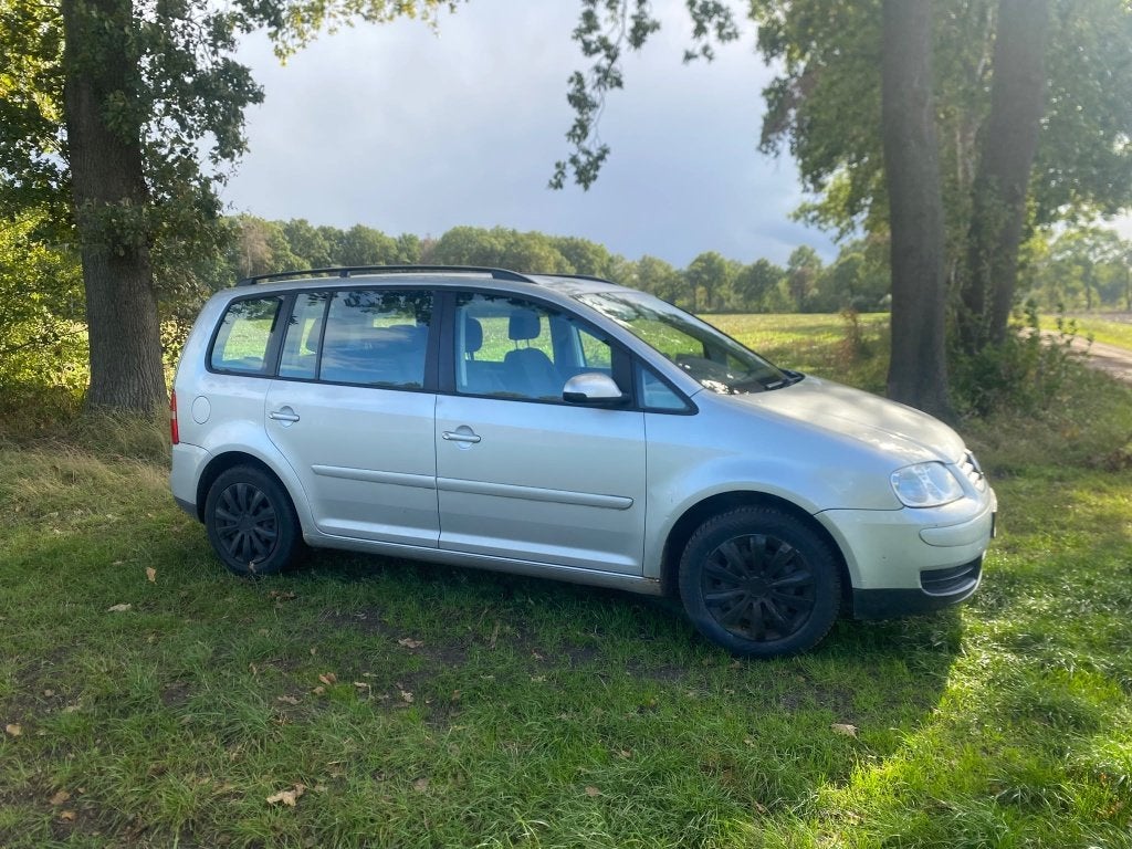 Volkswagen Touran 2.0 110KW 2005 Grijs, Auto's, Stof, Zwart, 4 cilinders, 1984 cc