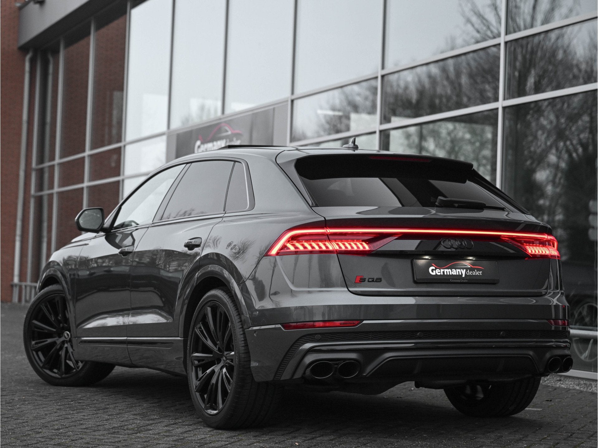 Audi SQ8 4.0TDI 436pk quattro Softclose L-Matrix-HD Pano Luc, Auto's, Audi, Gebruikt, Met garantie (alle), Leder, Bedrijf