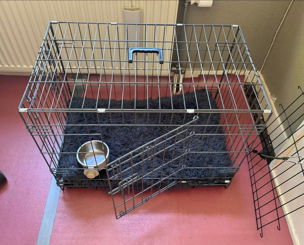 Te koop: hondenbench 75x 45cm met divider, Dieren en Toebehoren, Ophalen, Zo goed als nieuw, 75 tot 110 cm, Minder dan 65 cm