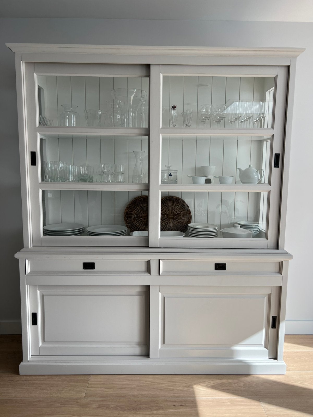 De Troubadour Winkelkast Nice M: afmeting van 220x187x51 cm, Ophalen, 50 tot 75 cm, 150 tot 200 cm, 200 cm of meer