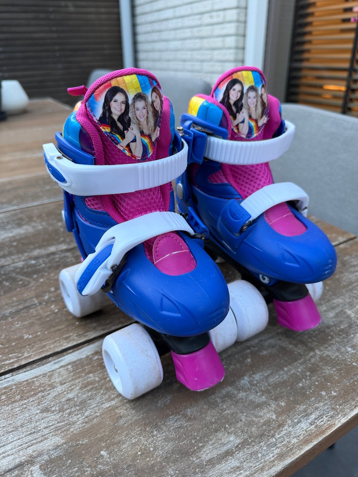 K3 verstelbare rolschaatsen met valhelm, maat 26-29, Ophalen, Gebruikt