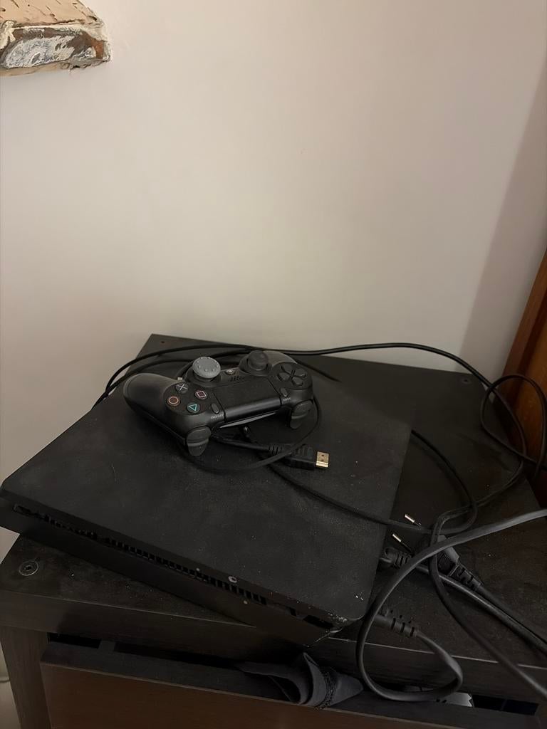 PlayStation 4 Slim - Gebruikt, Gebruikt, Ophalen of Verzenden, 1 TB, Met 1 controller