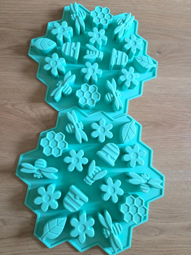 Bakvormen Laura's Bakery - Bijen, bloemen en meer!, Ophalen of Verzenden, Overige merken, Rubber/elastomeren, Groen