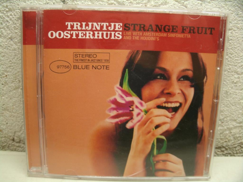 cd 117 trijntje oosterhuis strange fruit, Ophalen of Verzenden, 1980 tot heden, Zo goed als nieuw, Jazz
