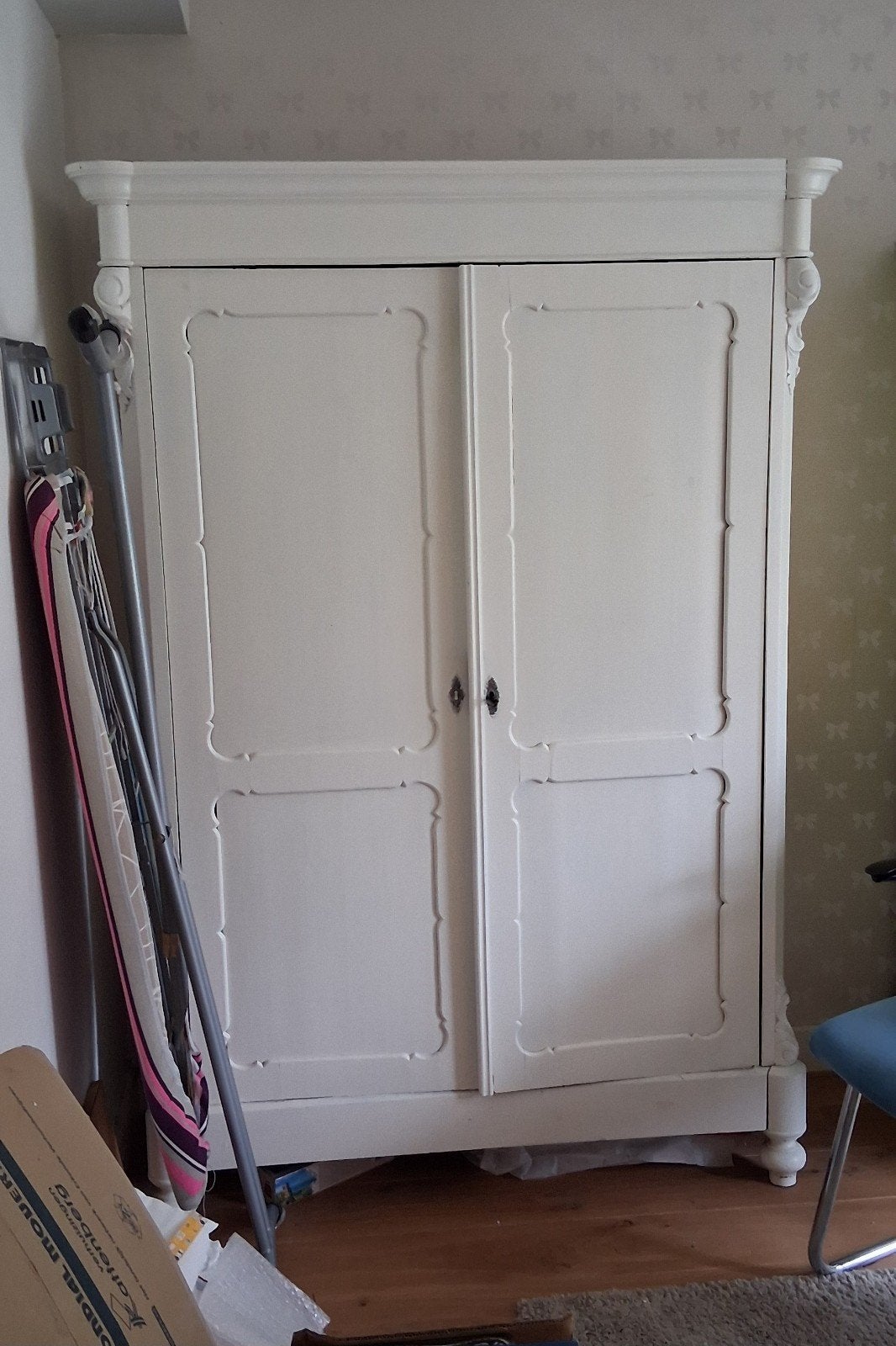 antieke meidenkast wit, Huis en Inrichting, Gebruikt, Ophalen of Verzenden, 150 tot 200 cm, 25 tot 50 cm
