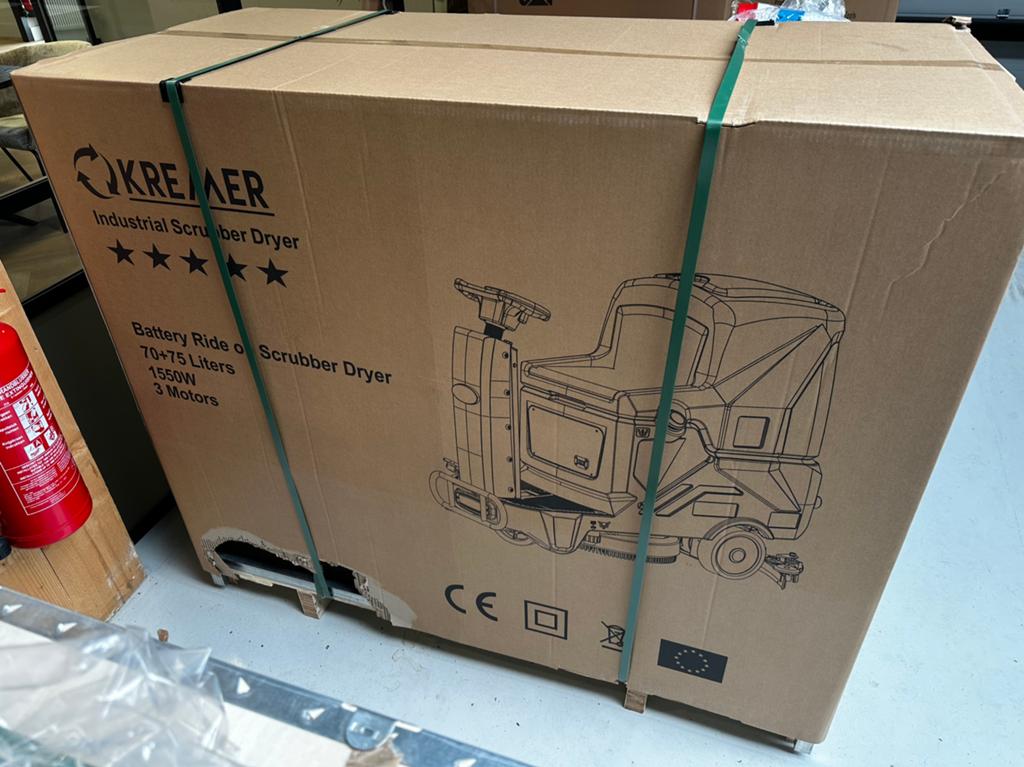 Kremer Ride opzit schrobmachine NIEUW schrobben KRFL 110, Ophalen, Nieuw, Schrobmachine