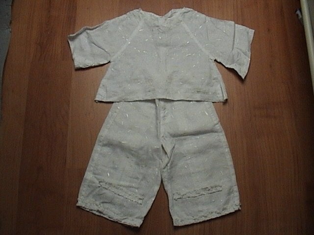 CARBONE gebroken wit setje, broek + tuniek + geborduurde 110, Gebruikt, Meisje, Carbone, Ophalen of Verzenden