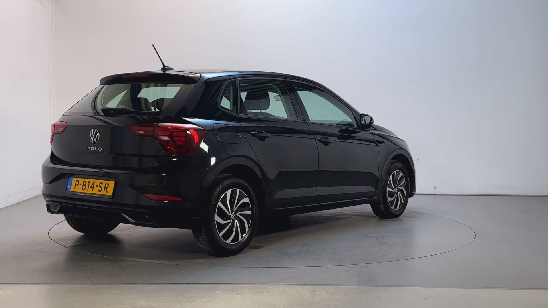 Volkswagen Polo 1.0 TSI Life Business Camera Stoelverwarming, Voorwielaandrijving, Dealer onderhouden, Stof, Gebruikt