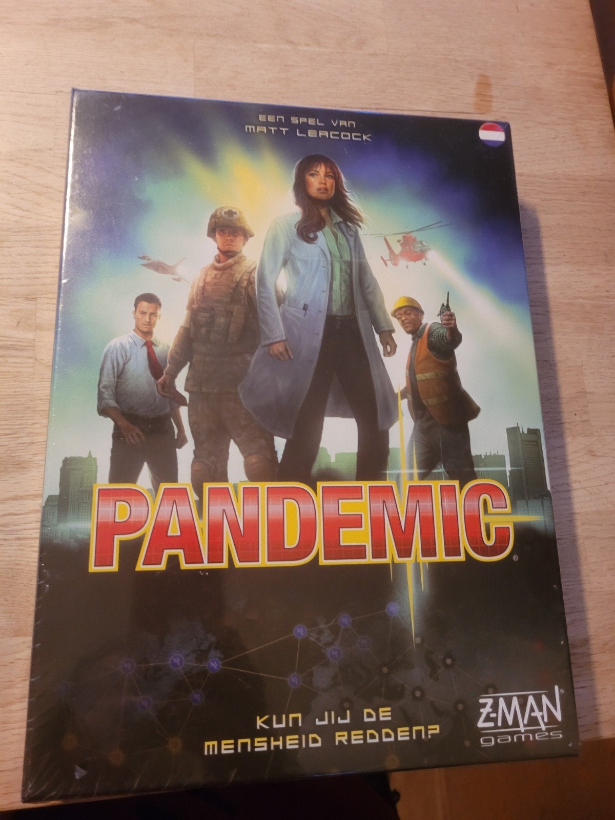 Bordspel PANDEMIC (Pandemie) - GLOEDNIEUW IN PLASTIC (Z-Man, Ophalen of Verzenden, Nieuw