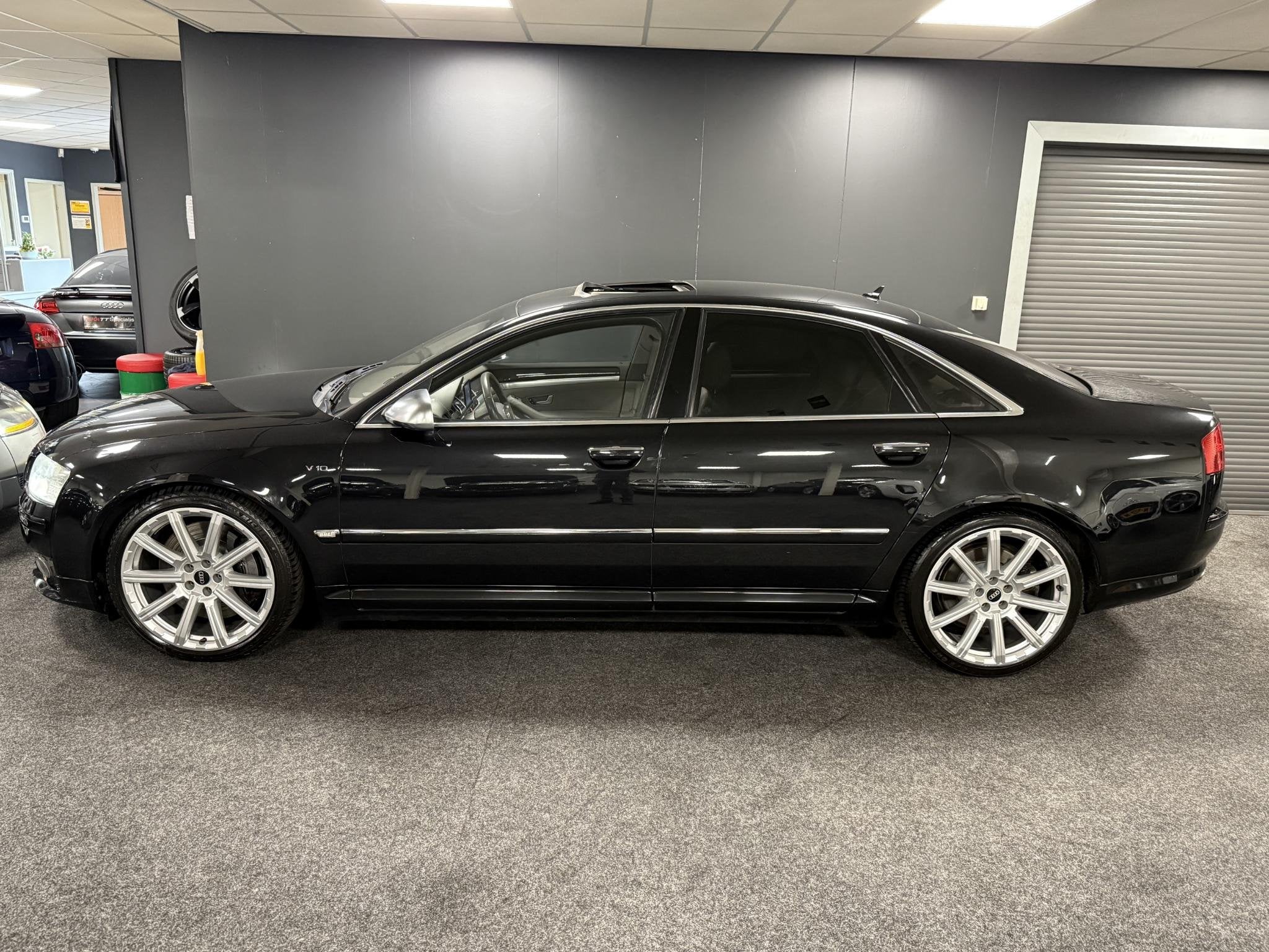 Audi S8 5.2 S8 quattro Pro Line Youngtimer Btw Auto, Auto's, Audi, Automaat, 1940 kg, Gebruikt, 5204 cc