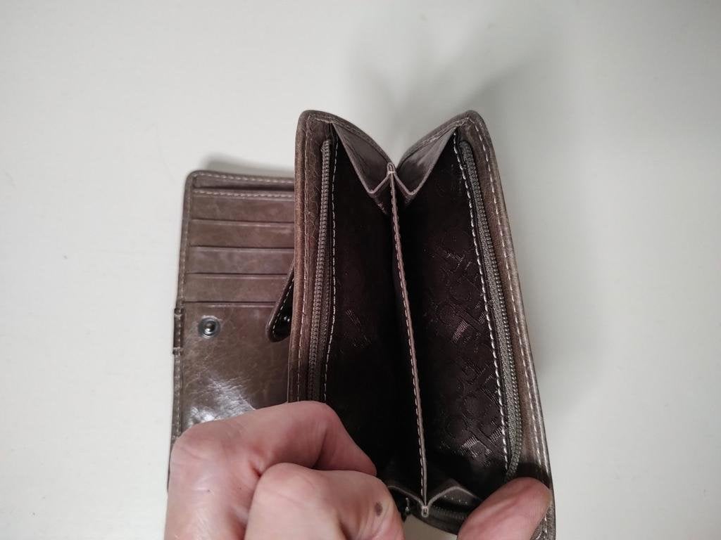K579 CLAUDIO FERRICI taupe lederen portemonnee zeer fraai, Sieraden, Tassen en Uiterlijk, Overige merken, 2e hands, Overige kleuren