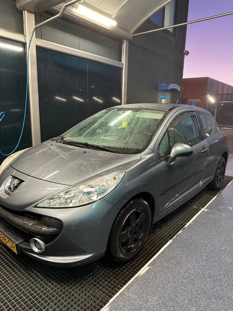 Peugeot 207 1.4 VTI 16V 3DRS 2008 Grijs / !Koppakking lek!, Auto's, Zwart, 49 €/maand, Handgeschakeld, 16 km/l