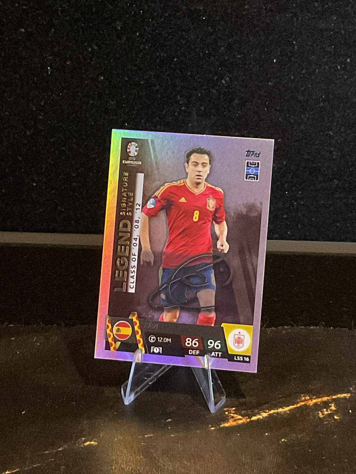 Topps Match Attax EURO 2024 – Xavi Legend Signature Style, Ophalen of Verzenden, Zo goed als nieuw, Plaatje
