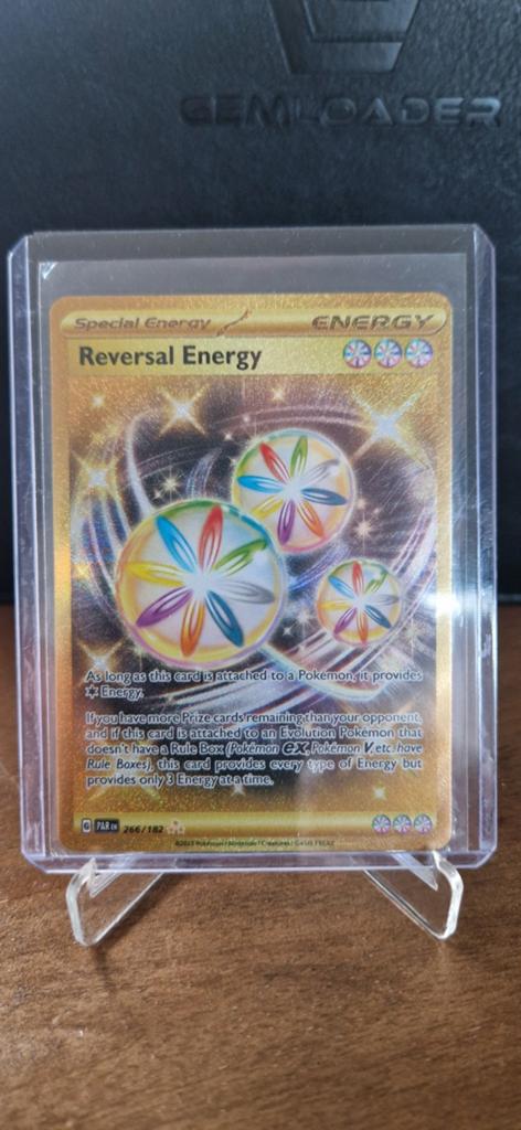 Pokémon TCG: Reversal Energy (Goud) - PAR 266/182, Ophalen of Verzenden, Zo goed als nieuw, Losse kaart, Foil