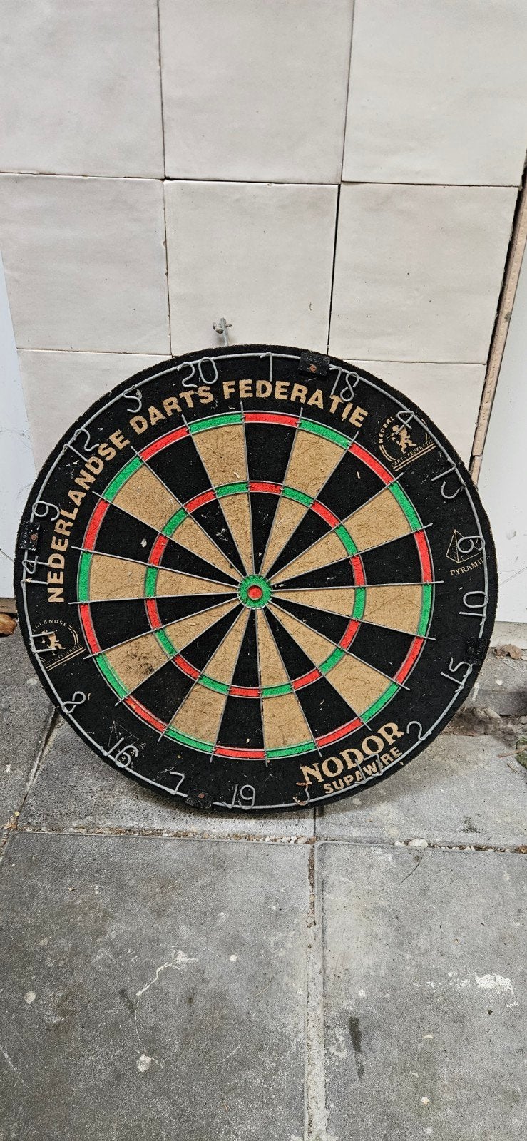 Dartbord, Ophalen of Verzenden, Zo goed als nieuw, Dartbord