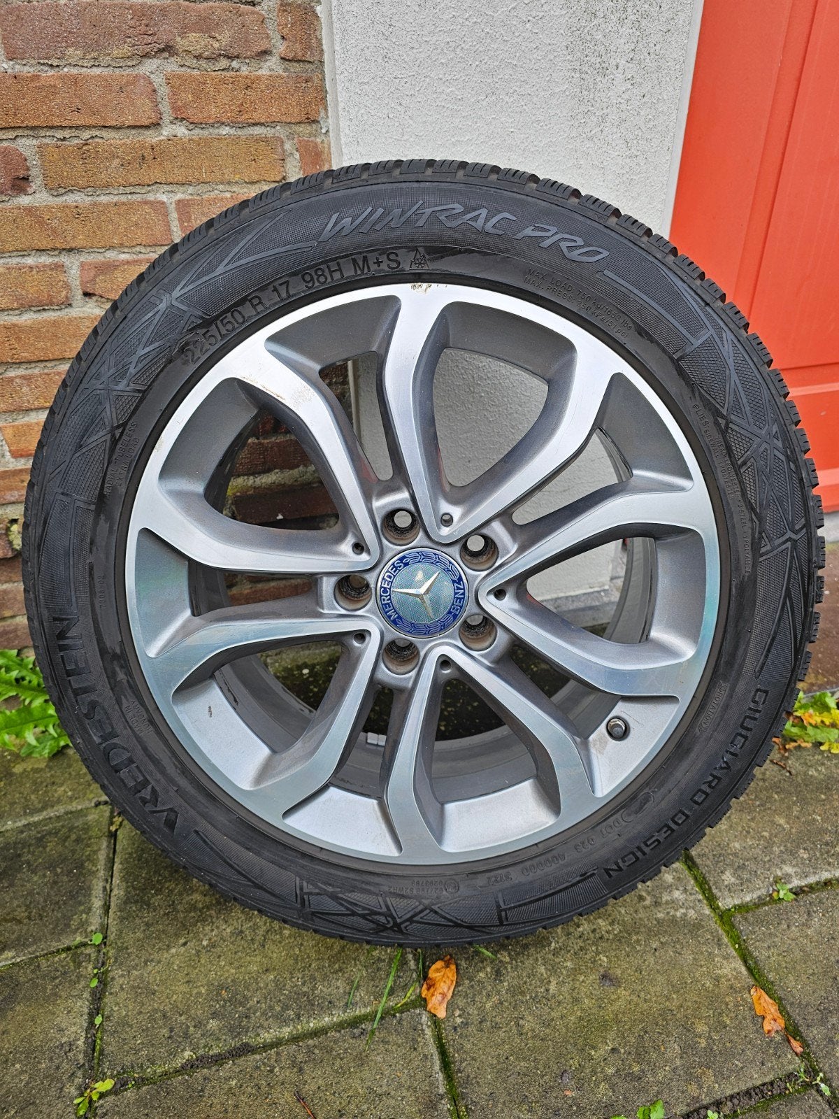 17" Mercedes Breedset Winterbanden + TPMS | Vredestein, Auto-onderdelen, Ophalen, Gebruikt, Banden en Velgen, 17 inch