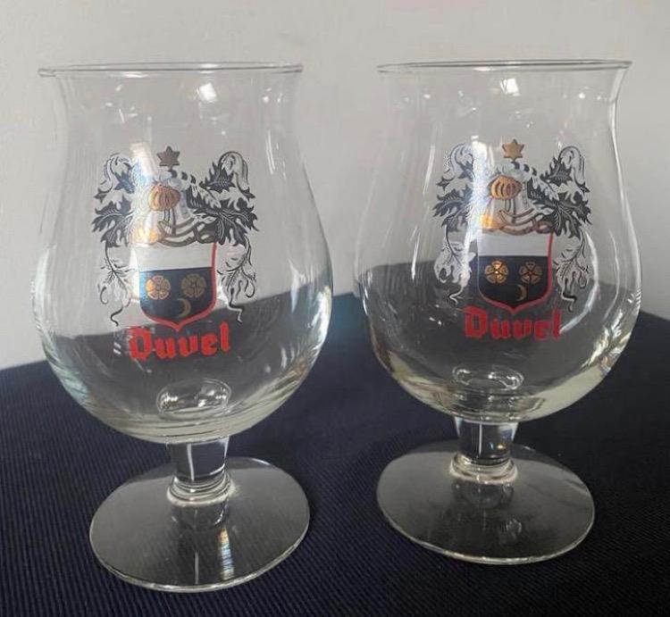 2x DUVEL glas. H.16,5 cm. Uit de jaren ‘70. Met wapenschild., Verzamelen, Biermerken, Ophalen of Verzenden, Zo goed als nieuw