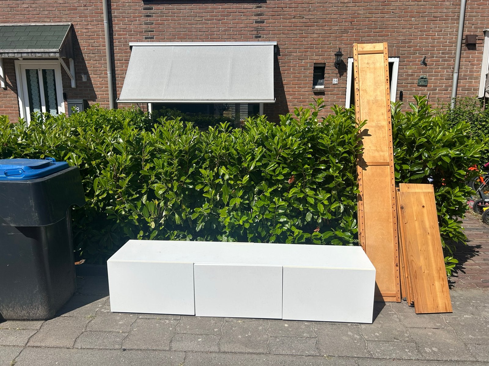 GRATIS - IKEA besta tv meubel & stellingkast, Huis en Inrichting, Ophalen, Gebruikt, 100 tot 150 cm, Minder dan 100 cm