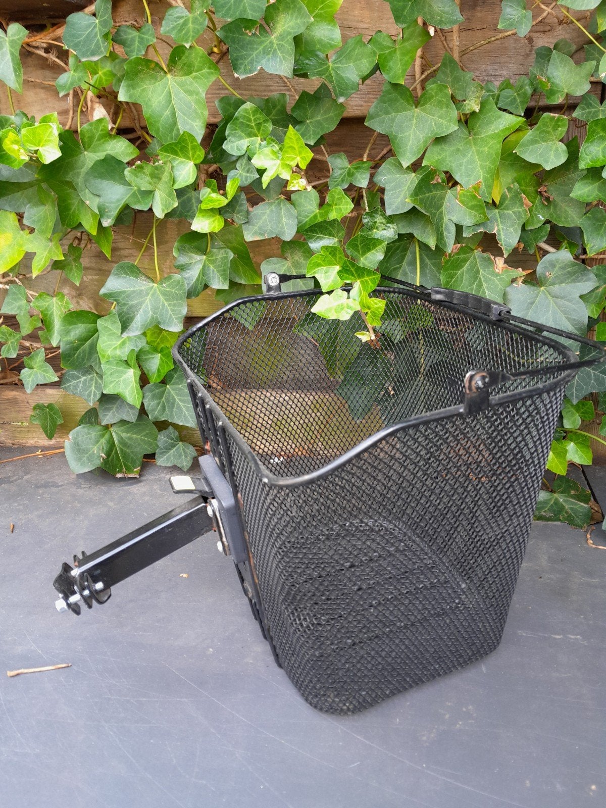 Basil Fietsmand voor Stuurbevestiging - Zwart, Ophalen, Gebruikt, Stuurbevestiging, Basil