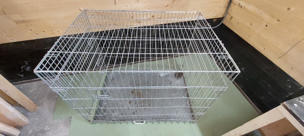 Grote honden bench bxdxh 107x74x85,5, Dieren en Toebehoren, Ophalen, Gebruikt