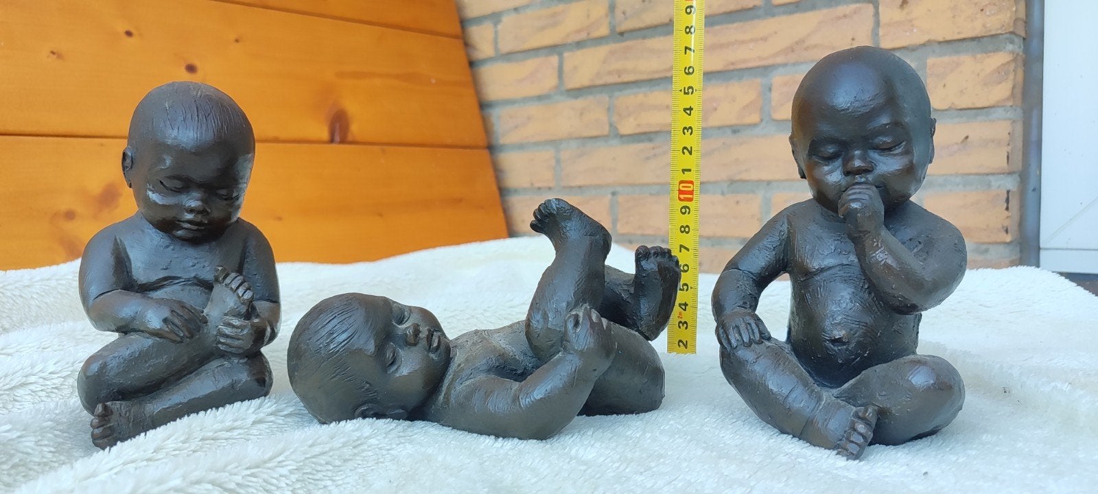 Set van 3 Art Deco babybeeldjes van Geert Kunen, 19cm hoog, Groep mensen, Minder dan 20 cm, Art deco, Ophalen of Verzenden