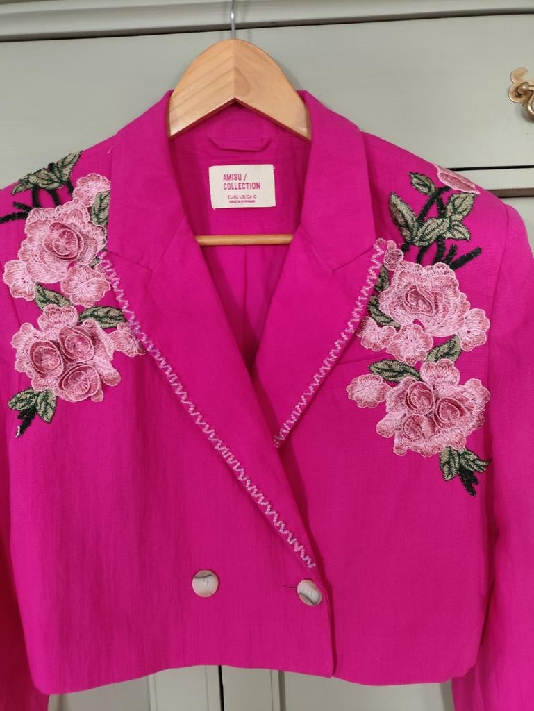 Gepimpt cropped blazer met kraaltjes en bloemen, Maat 42/44 (L), Ophalen of Verzenden, Zo goed als nieuw, Roze
