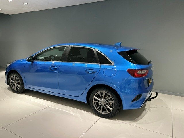 KIA Ceed 1.4 T-GDi 140pk DynamicPlusLine Trekhaak!, Auto's, Lichtsensor, 12 maanden, 4 cilinders, Blauw