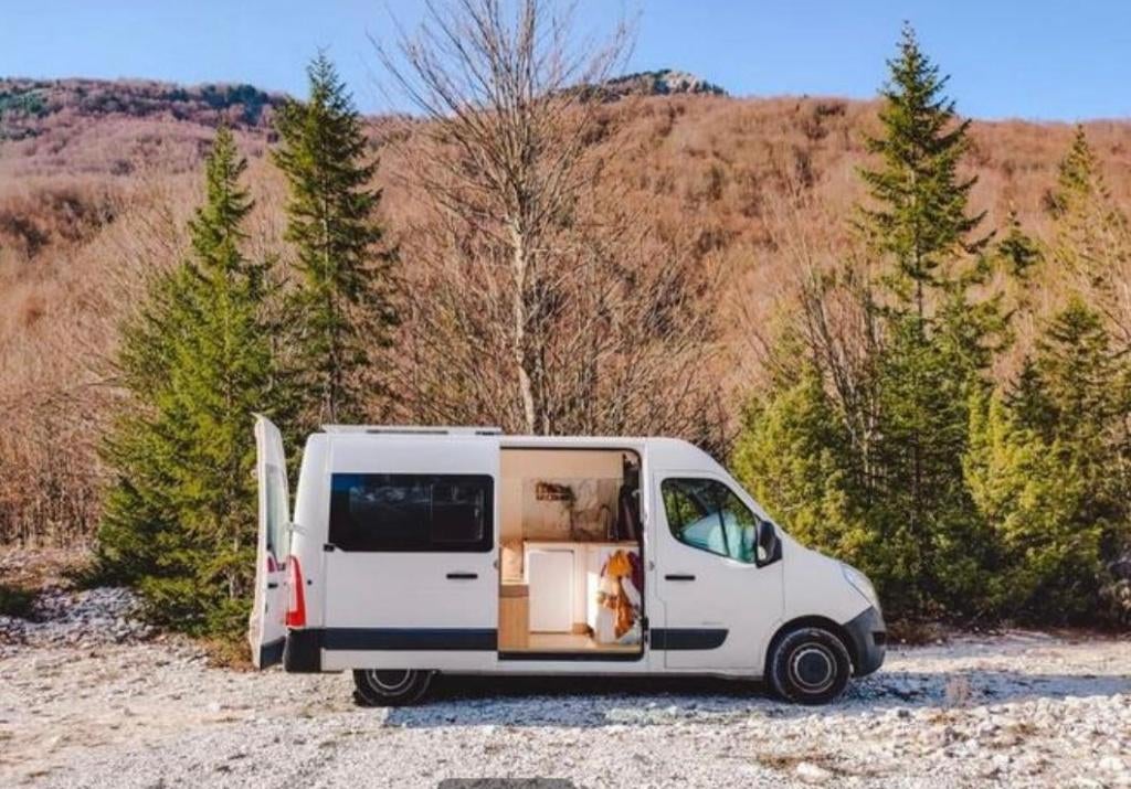 Unieke camperbus | Mooi omgebouwd | Direct op reis!, Caravans en Kamperen, Overige merken, Buscamper of Camperbus, Tot en met 2