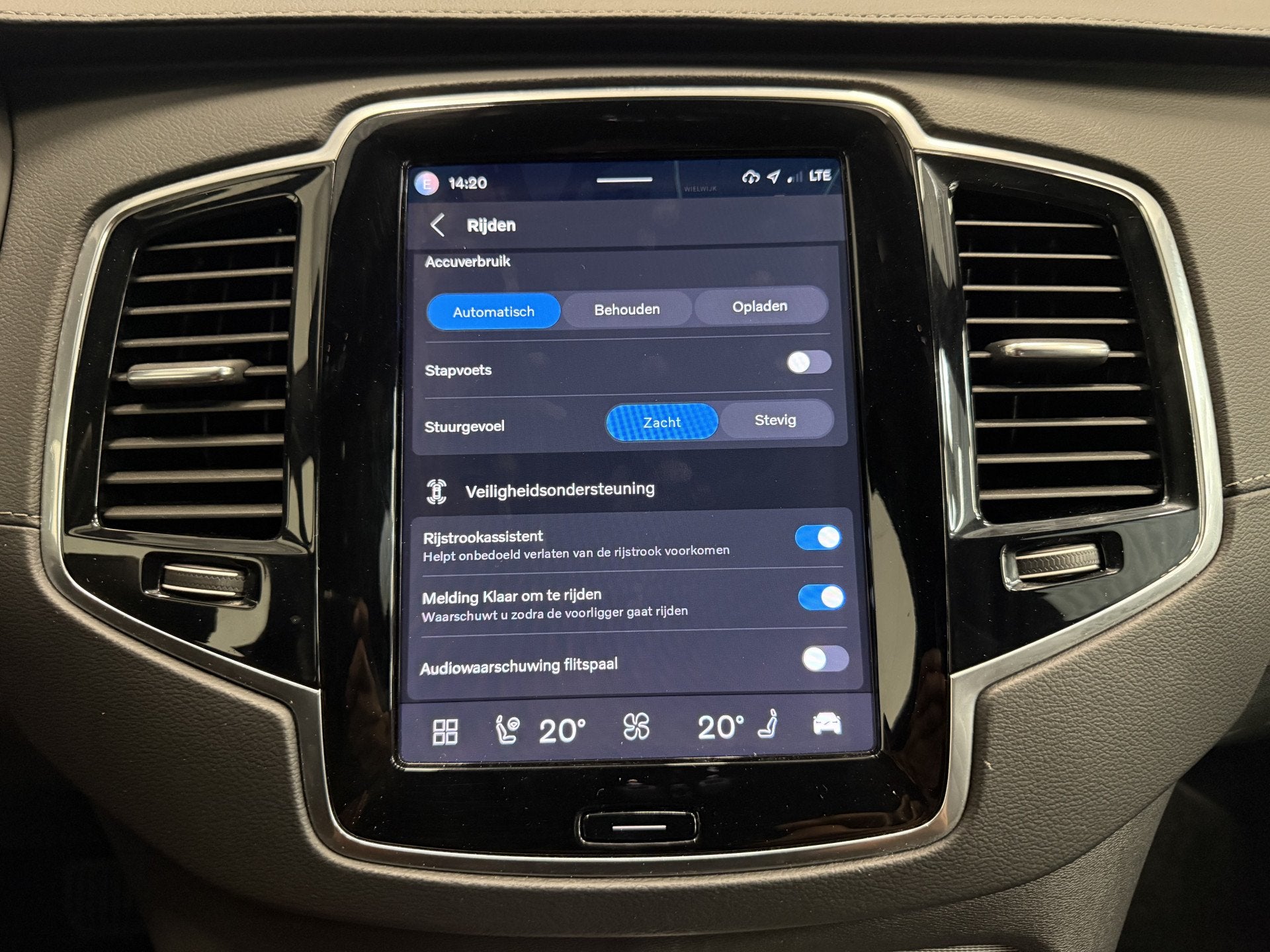 Foto 35 van Volvo XC90 T8 Recharge AWD R-Design PANO/B&W/TREKHAAK/360CAM