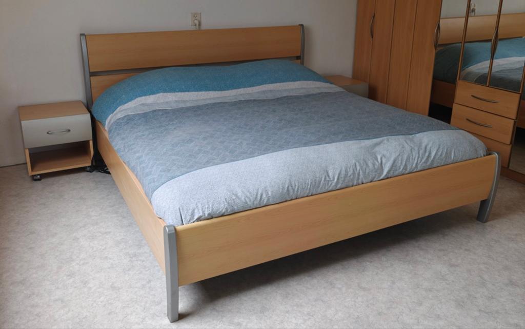 Auping electrisch tweepersoonsbed + 2 nachtkastjes, Huis en Inrichting, Ophalen, Gebruikt, Tweepersoons, 180 cm