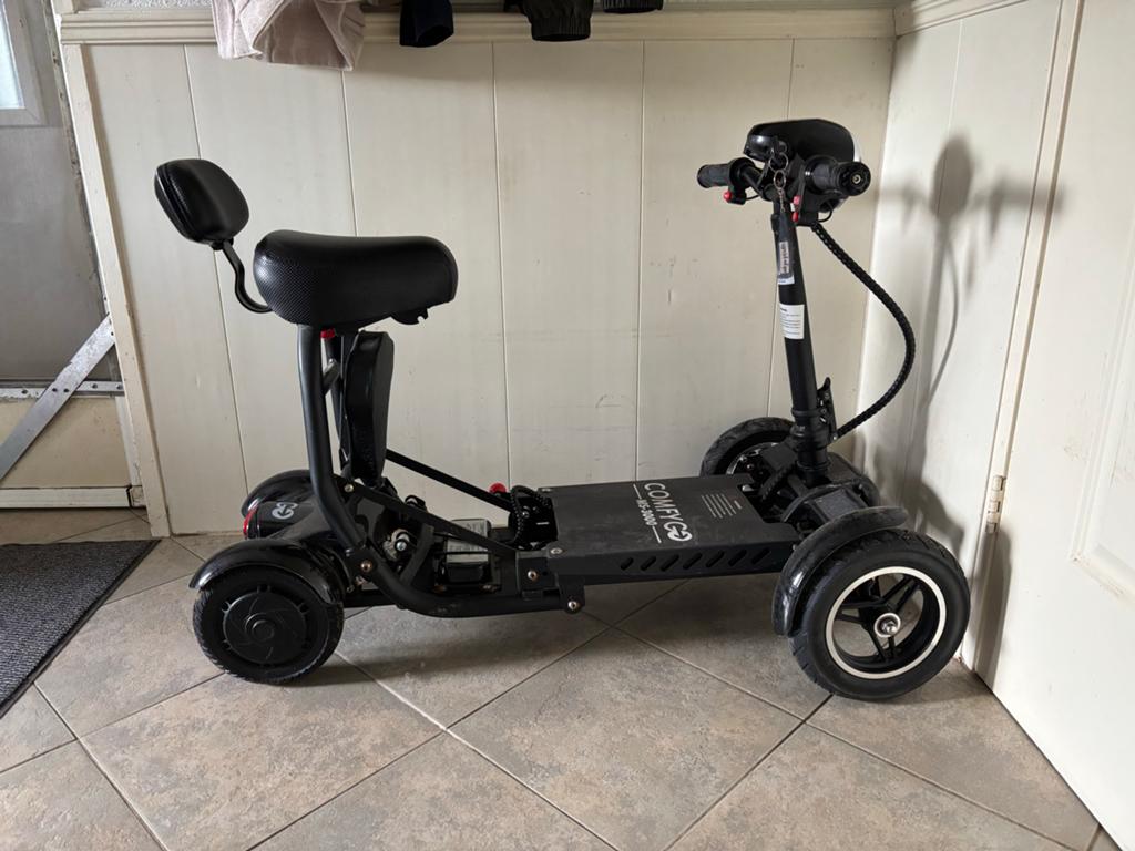Opvouwbare scootmobiel comfy go ms-3000, 16 t/m 25 km, Zo goed als nieuw, 16 km/u of meer, Ophalen