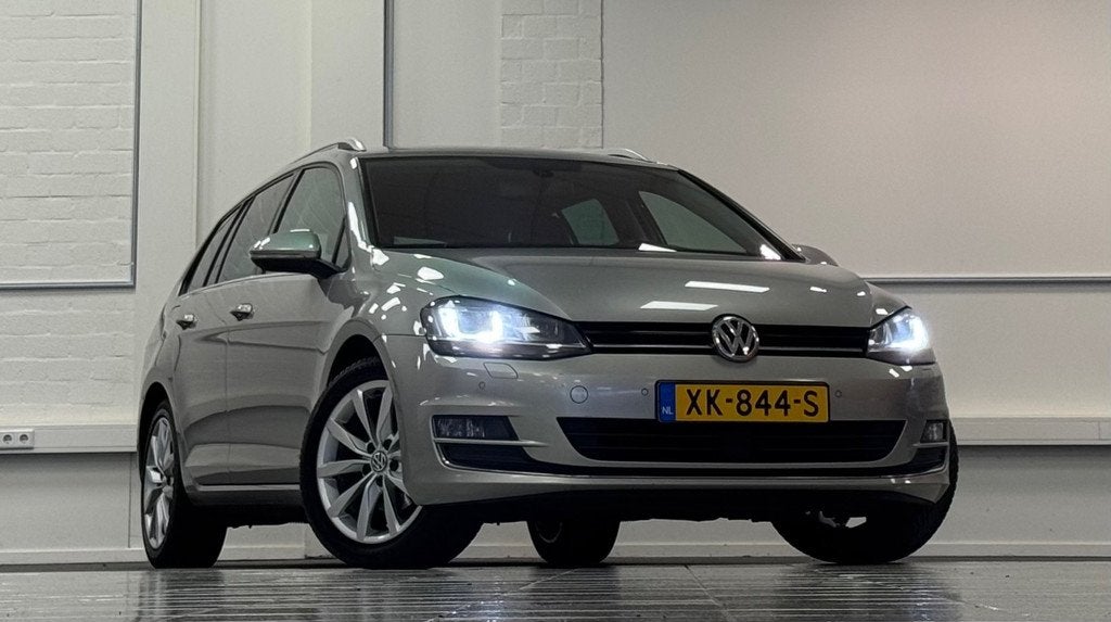 Volkswagen GOLF 1.4 TSI A/T 100% Onderhouden Adaptive Cruise, Auto's, Volkswagen, Gebruikt, 4 cilinders, Leder en Stof, Golf Variant