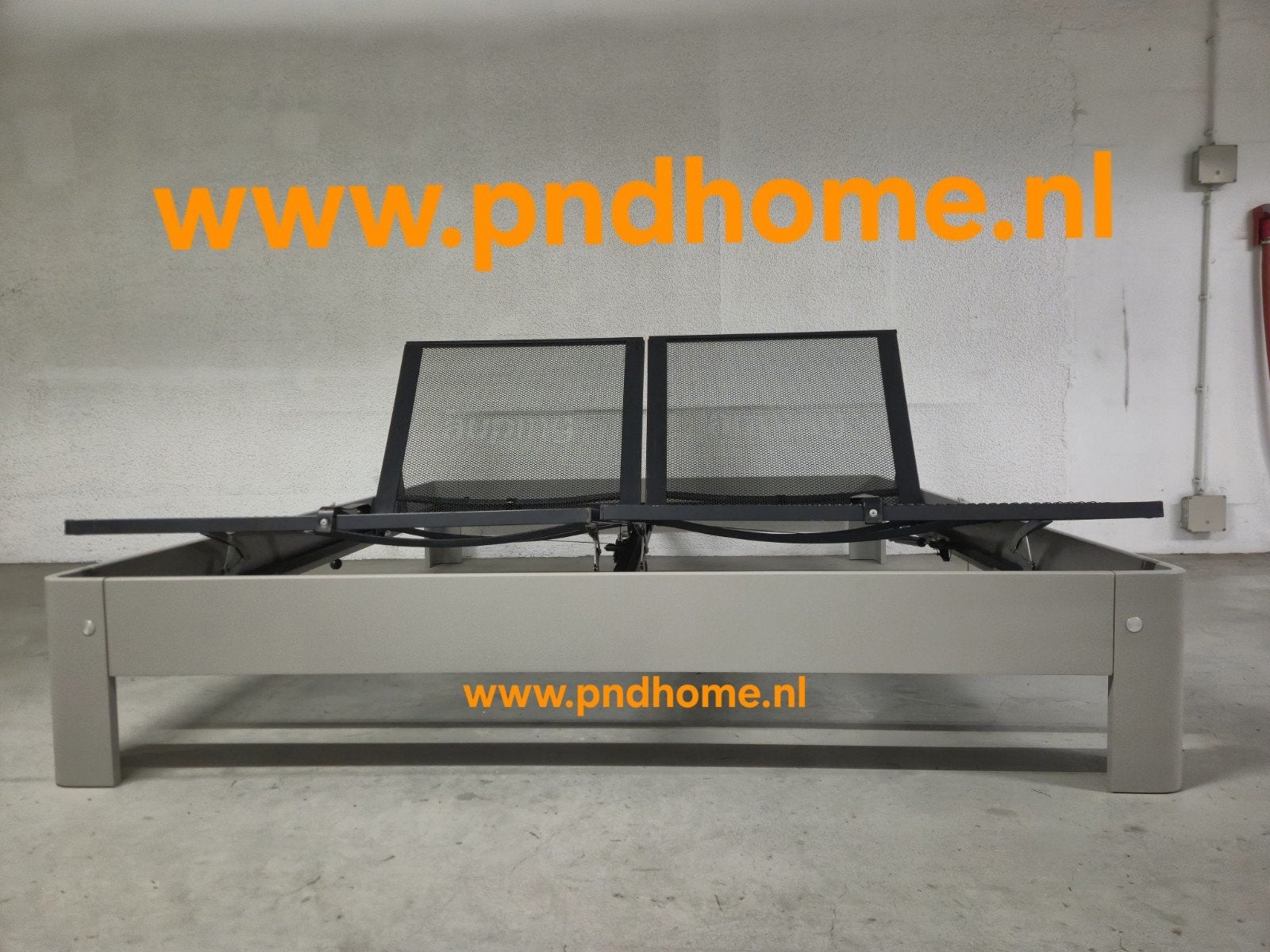 Auping Auronde (180x210) | Kleur: Flint van Eric Kuster!, Huis en Inrichting, Slaapkamer | Bedden, Verstelbaar, 210 cm, Ophalen of Verzenden