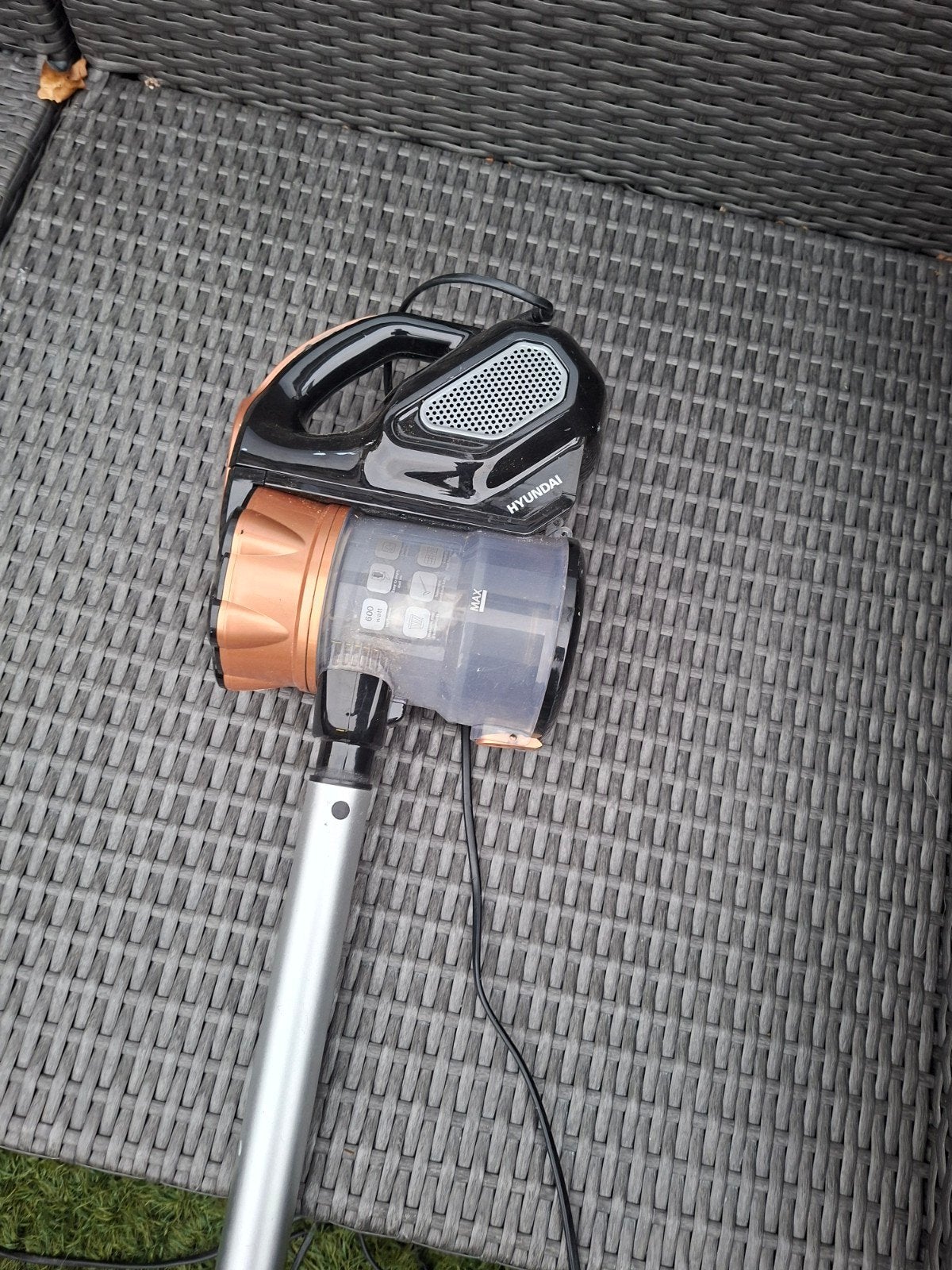 Hyundai Steelstofzuiger - Gebruikt, Overige merken, Gebruikt, Ophalen of Verzenden, Geschikt voor harde vloeren