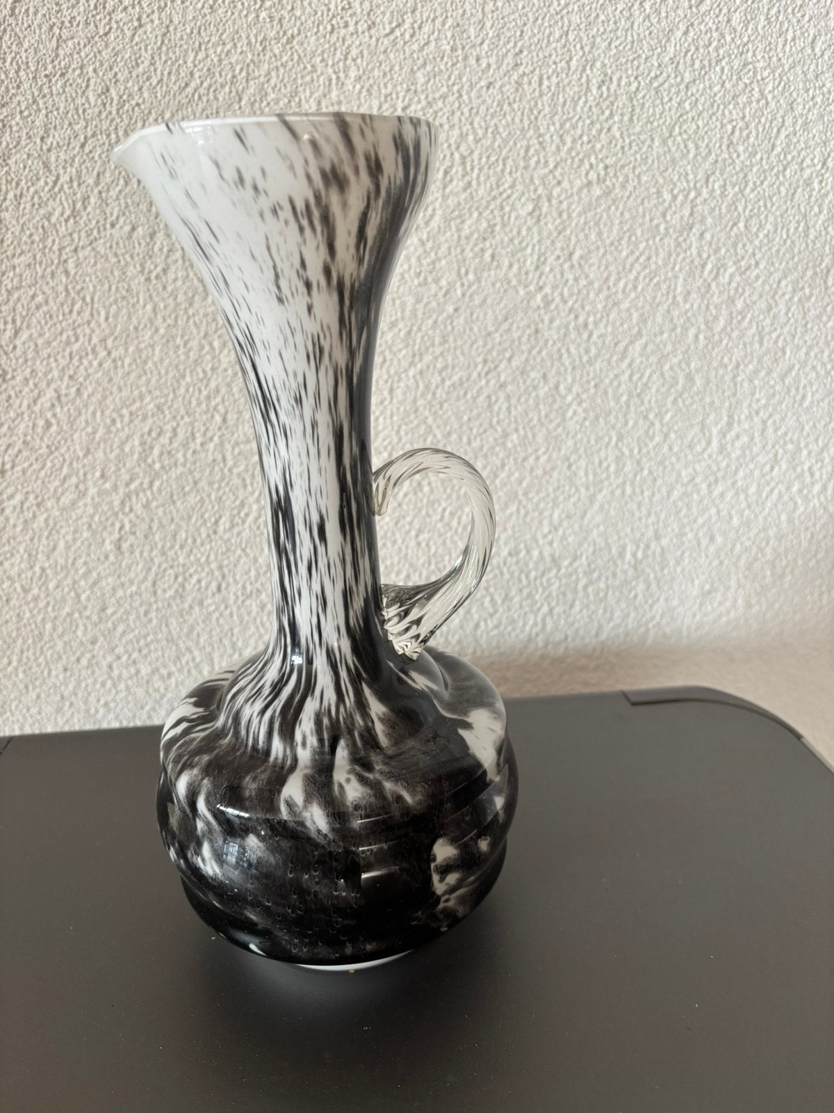 Opaline Vaas zwart wit, Antiek en Kunst, Verzenden