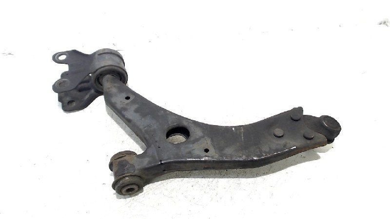 Draagarm rechts voor Ford Focus, Onderdelen@venauto.nl, Van der Ven Autorecycling B.V., Gebruikt, Ettenseweg 76, 4706 PB Roosendaal, The Netherlands