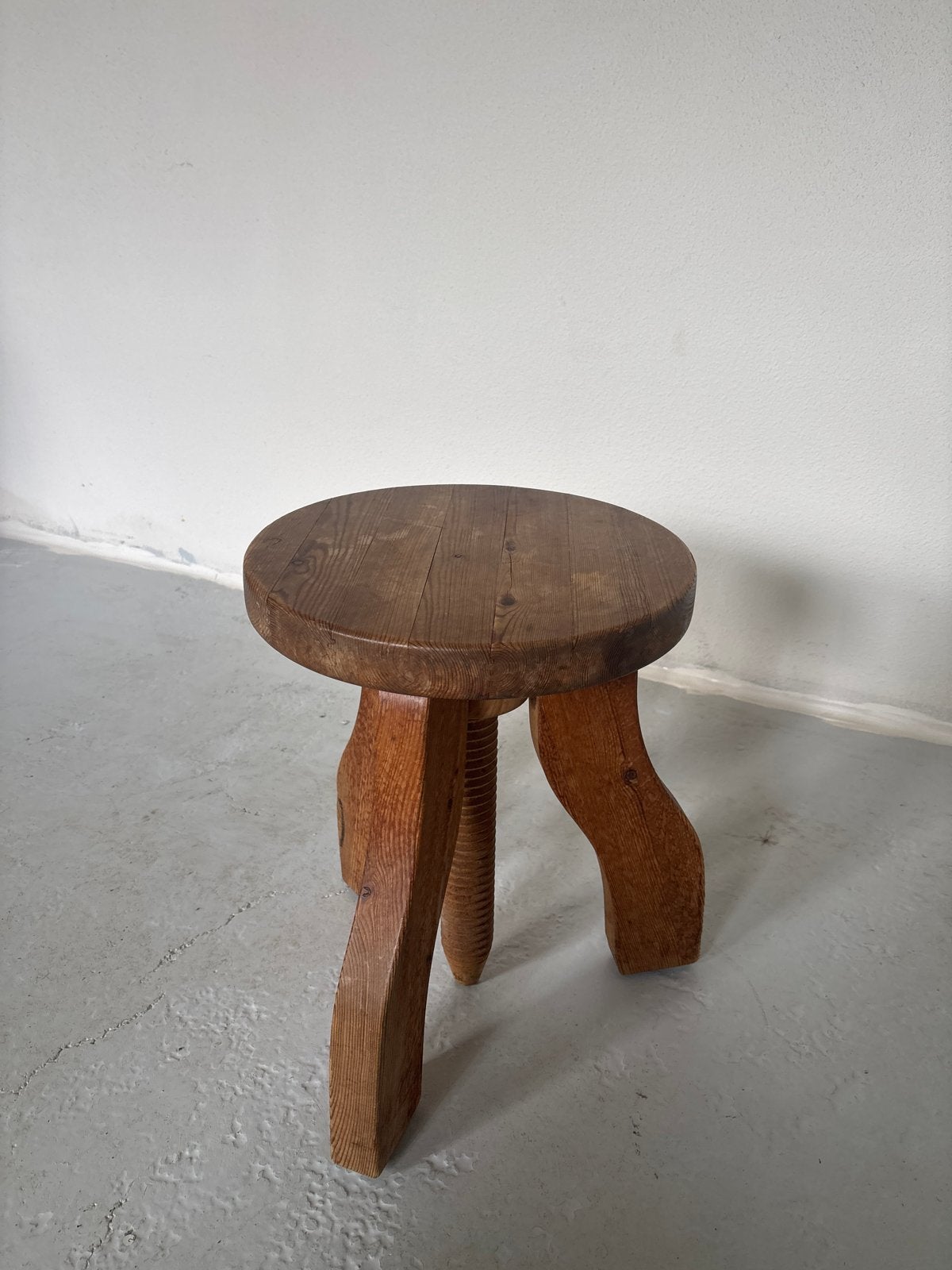 Massief houten verstelbare draaikruk – vintage / antiek, Huis en Inrichting, Krukjes, Ophalen of Verzenden, Gebruikt, Hout