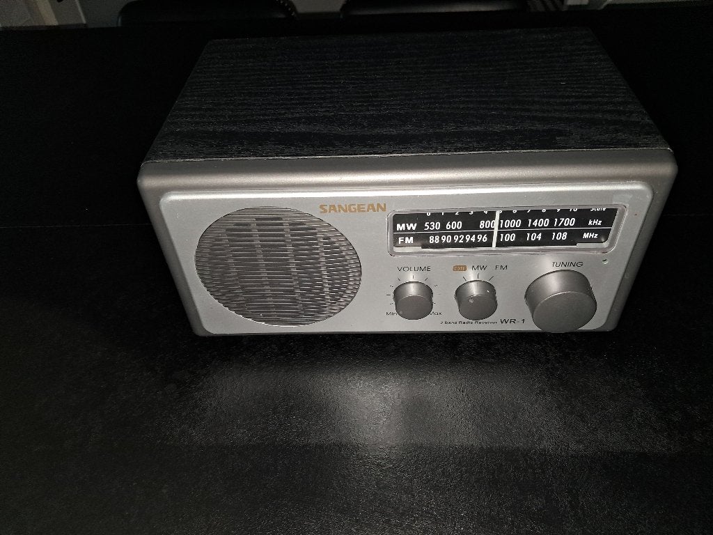 RADIO Sangean wr1 Goed Geluid mét bass z.g.a.n., Ophalen of Verzenden, Zo goed als nieuw, Radio