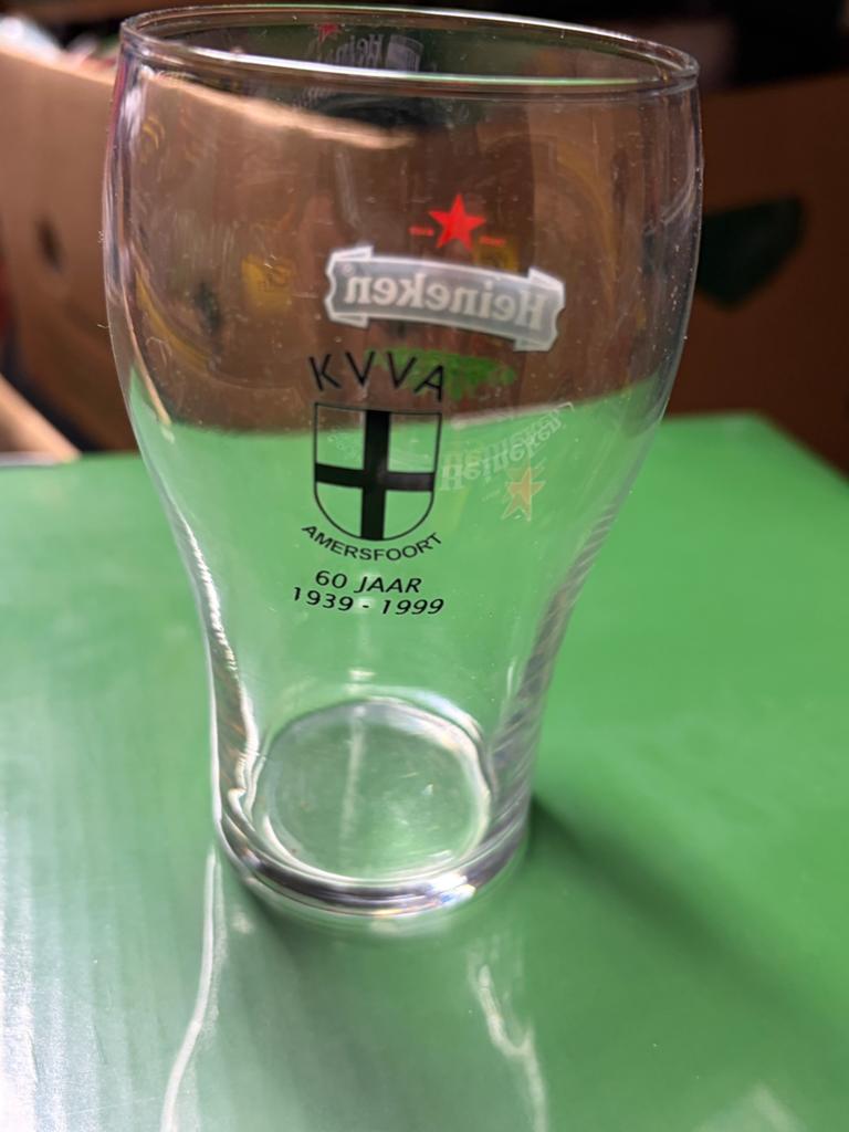 Heineken glas dubbeldruk KVVA 60 jaar, Ophalen, Zo goed als nieuw, Glas of Glazen, Heineken