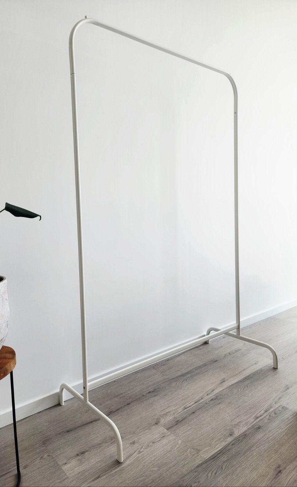 [IKEA] Clothes rack, NIEUW, Kleding | Dames, Kledinghangers, Ophalen, Hout